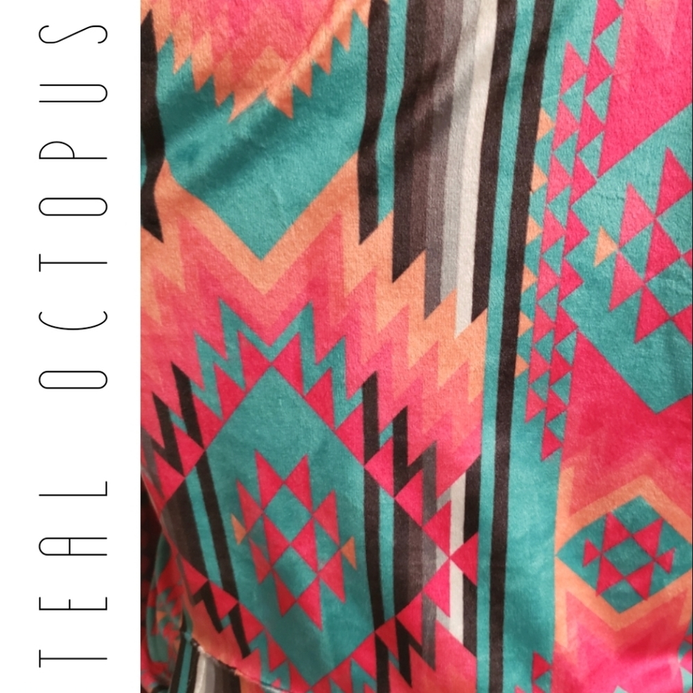 CRAZY TRAIN HOODIE VELVET LIGHT AZTEC WESTERN PINK - Picture 3 of 8